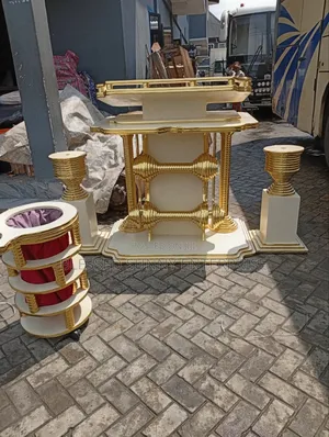Pulpit, 2 Flower Vases and Offering Basket