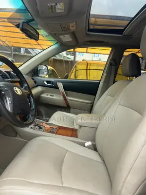 Toyota Highlander 2009 Gold