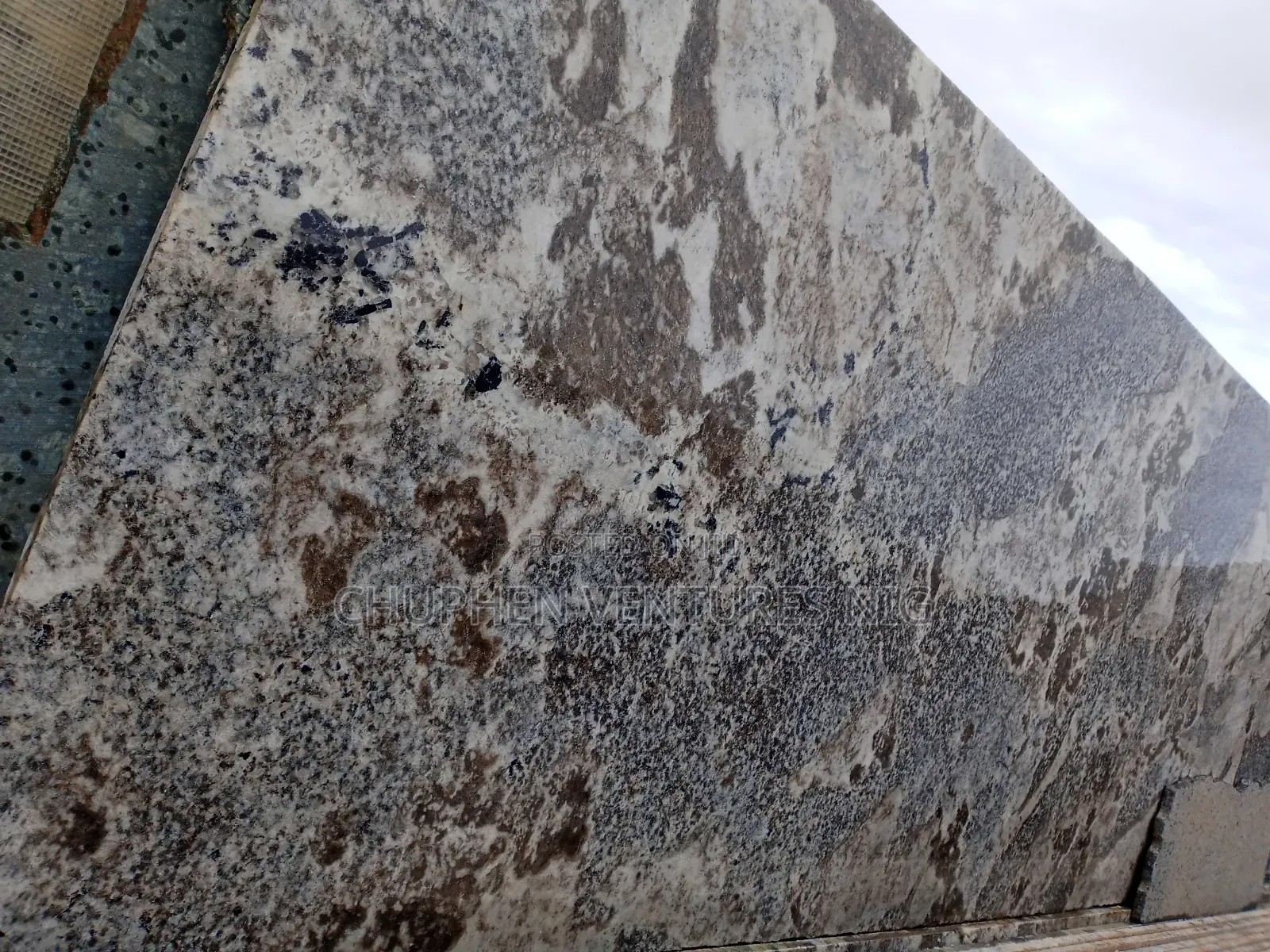 Desert Gray Granite for Kitchen Counter Top and Furnitures
