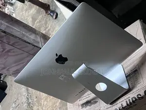 Desktop Computer Apple iMac 8GB Intel Core I5 SSD 1T