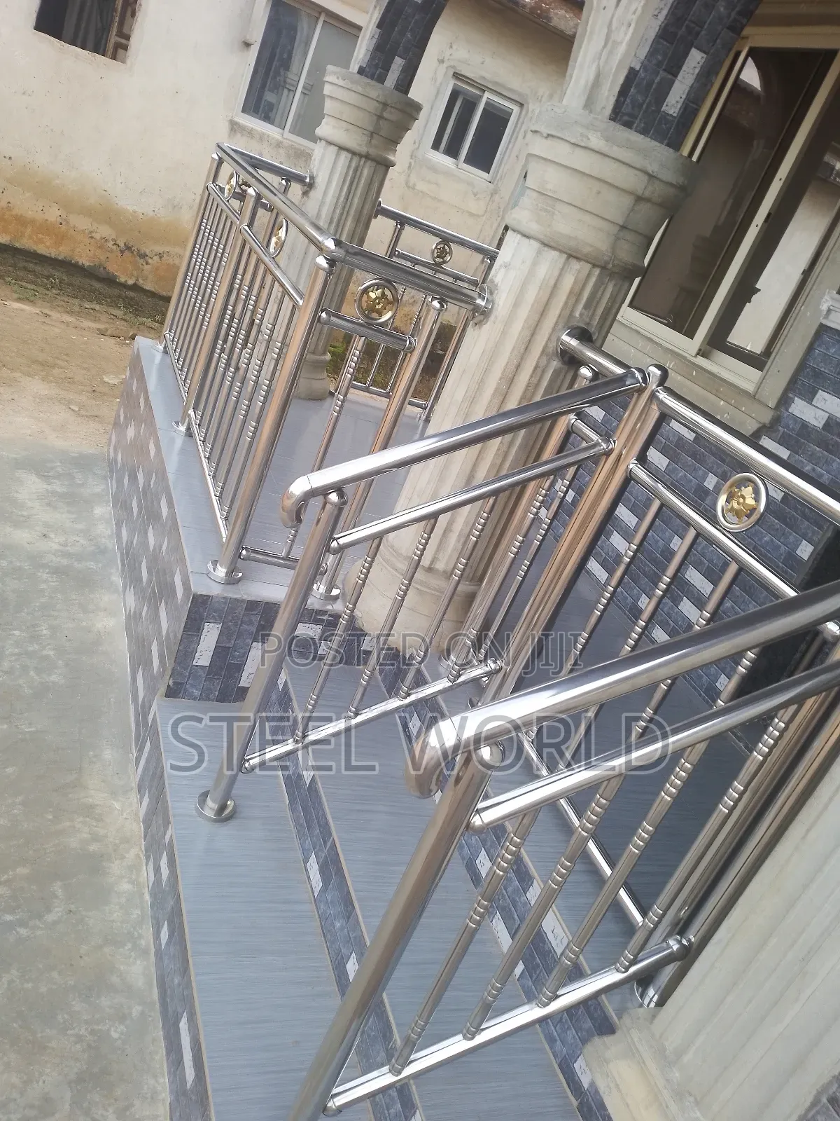 Climax Silver Handrail