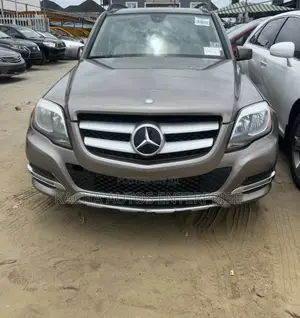 Mercedes-Benz GLK-Class 2013 Brown