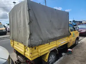 Covered Body T4 Pickup, Petrol, Manual