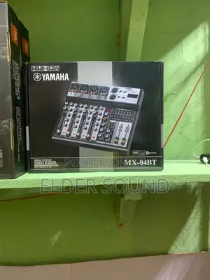 4channel Yamaha Mixer With Equalizer and Effects