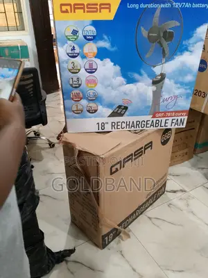 High Quality 18" Rechargeable Standing Fan