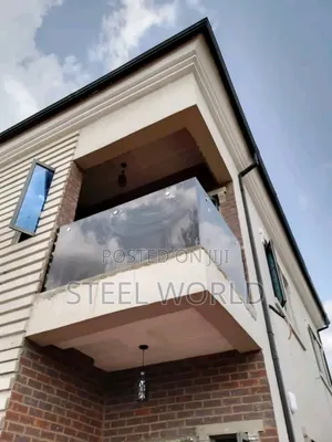 10m Frameless Glass Works