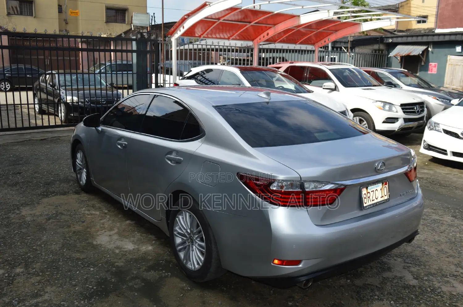 Lexus ES 2015 Silver