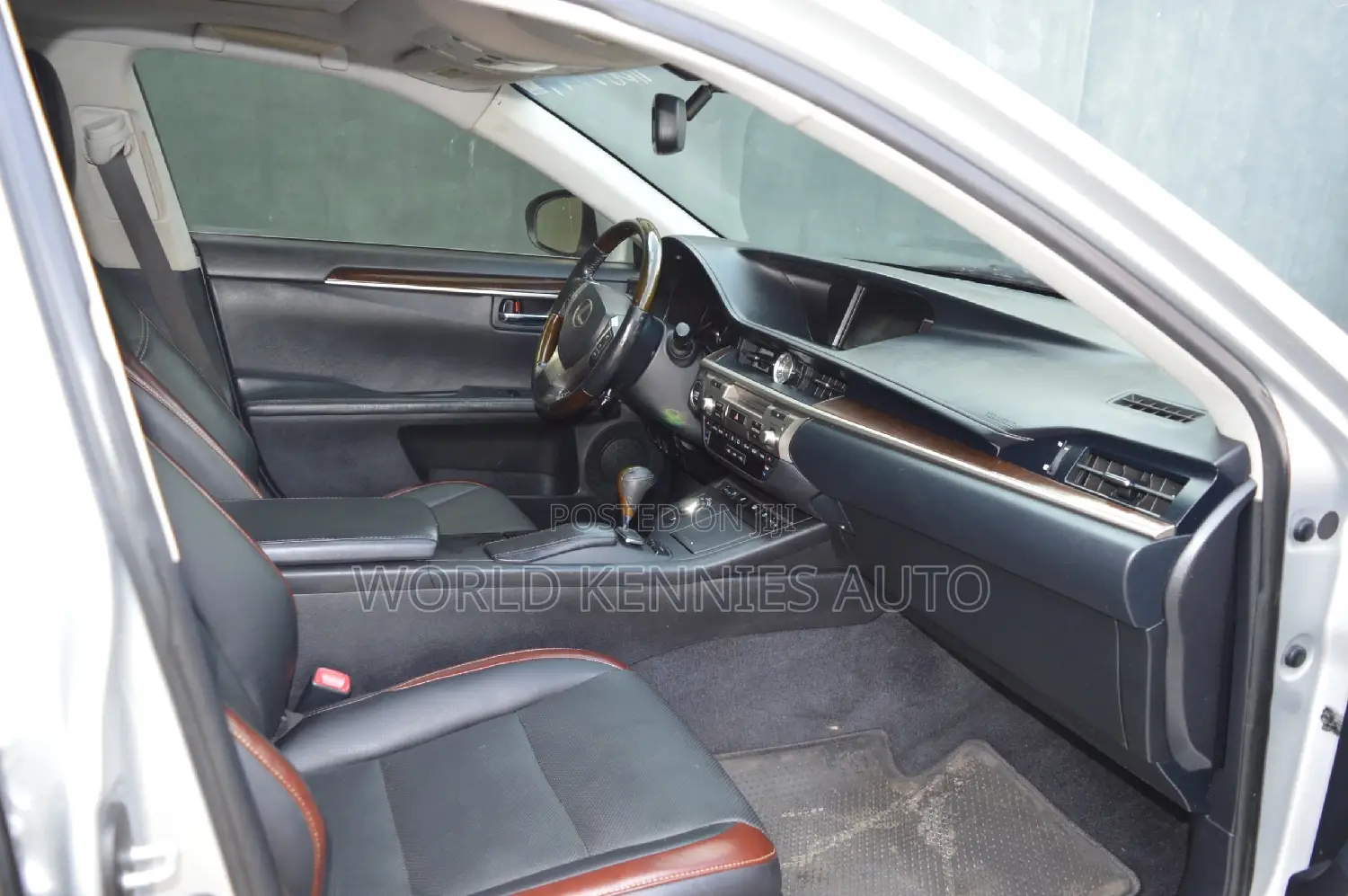 Lexus ES 2015 Silver