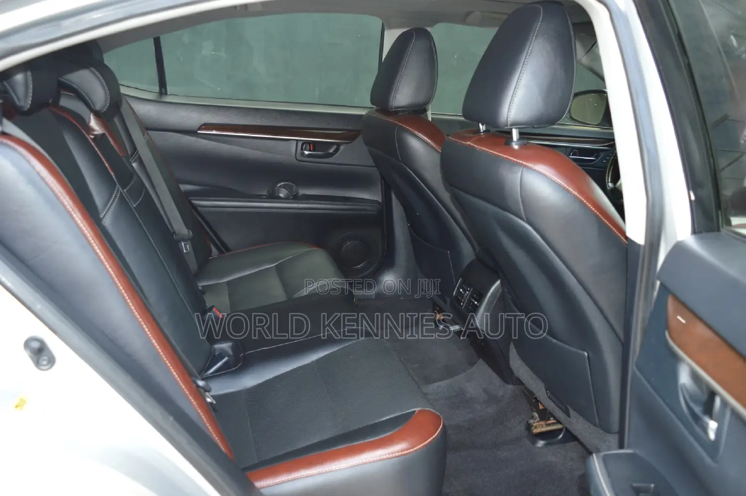 Lexus ES 2015 Silver