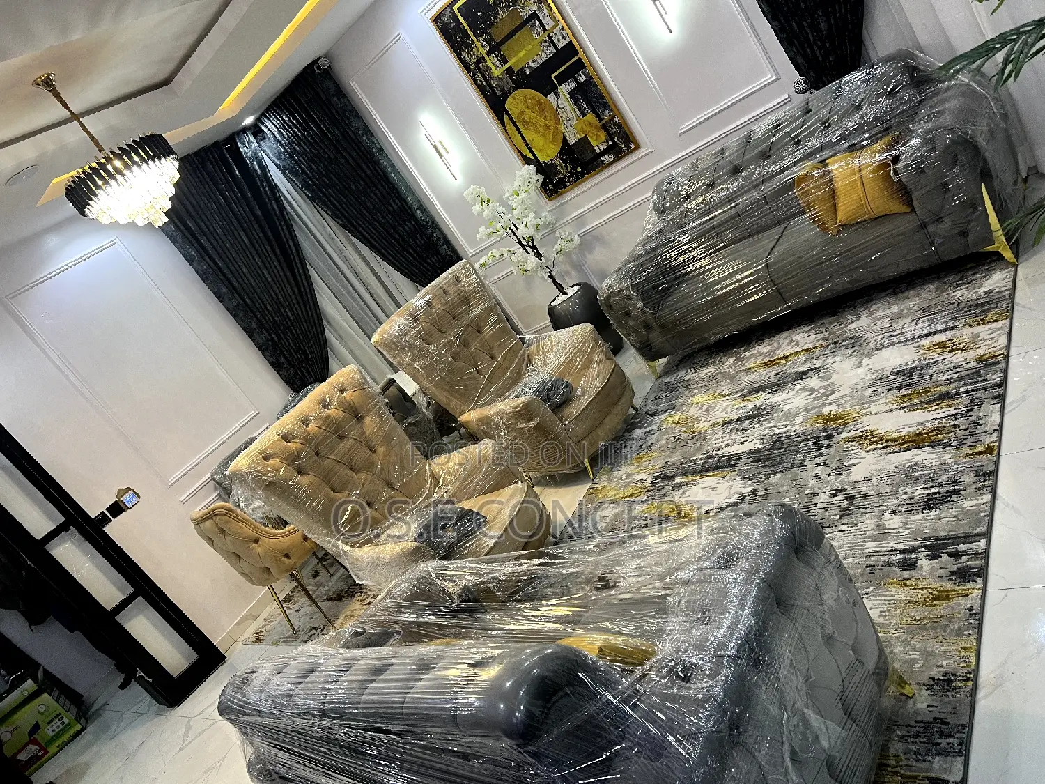 Exquisite Quality Sofa