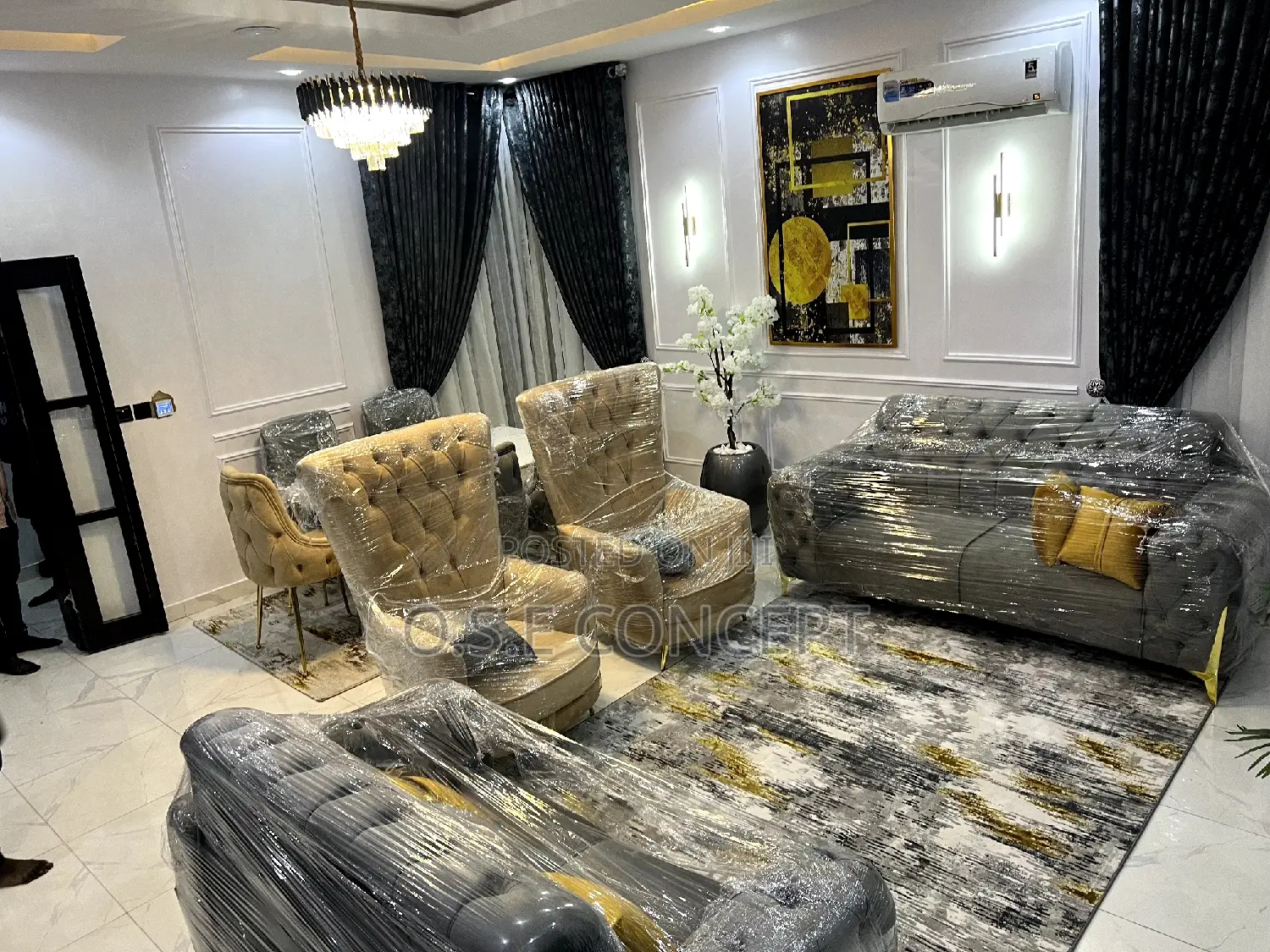 Exquisite Quality Sofa