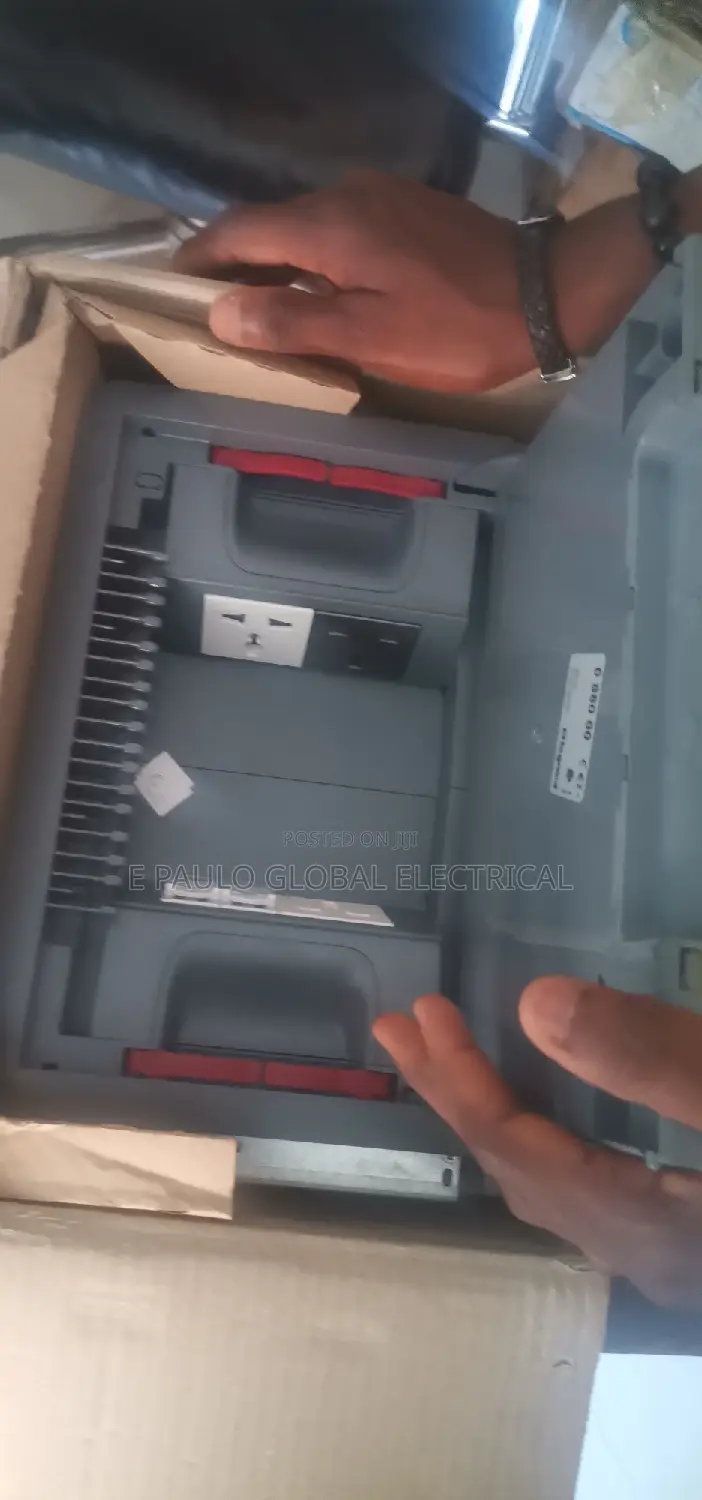 Legrand Floor Socket Box With 10 Units