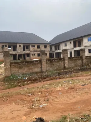 3bdrm Block of Flats in Benin City for sale