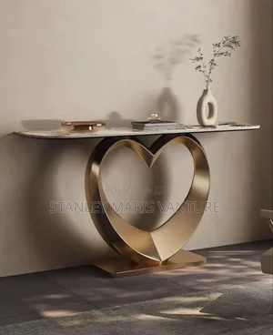 Luxurious Attic Stand