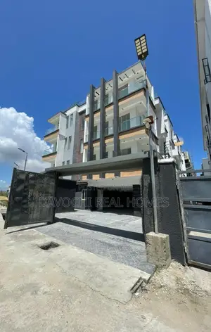 2bdrm Apartment in Lekki Phase 1 for sale