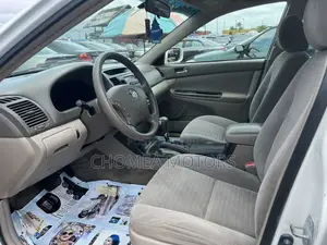Toyota Camry 2005 Off white