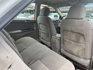 Toyota Camry 2005 Off white
