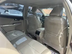 Toyota Camry 2013 Off white