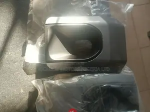 Set Foglamp Cover Hilux 2020 Model to 2021 Model