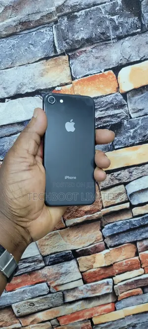 Apple iPhone 8 64 GB Black