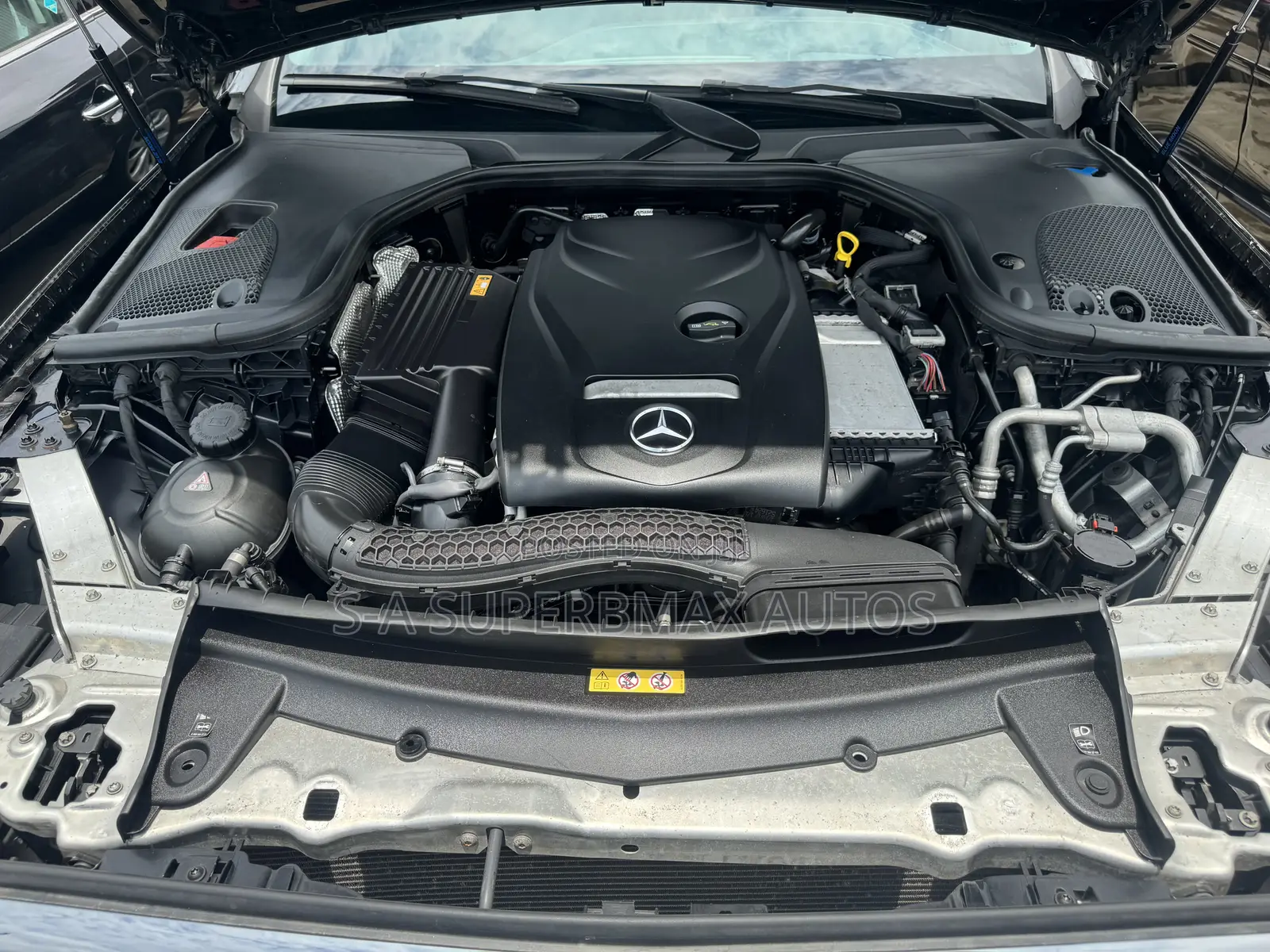 Mercedes-Benz E300 2017 Black