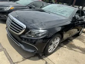 Mercedes-Benz E300 2017 Black