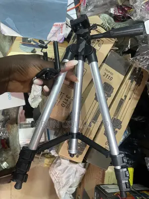 Tripod Stand 3110