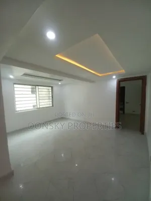 5bdrm Duplex in Magodo Phase 2 for rent