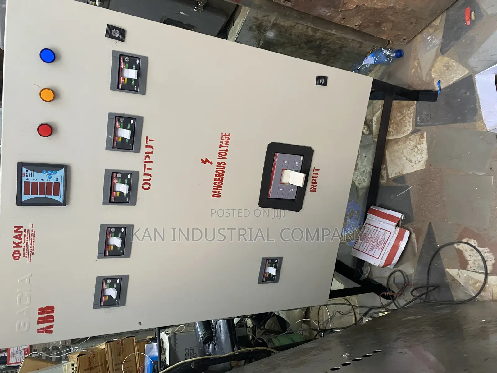 250a Outgoing 800amps Main