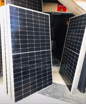550 Jinko Solar Panel Halfcut Available