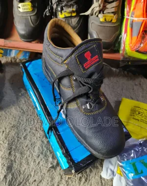 Armstrong Safety Boots