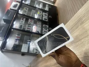 New Apple iPhone 16 Pro 128 GB Black