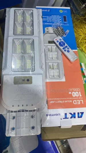 100w AKT Solar Street Light