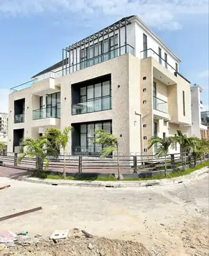 5bdrm Duplex in Lekki for sale