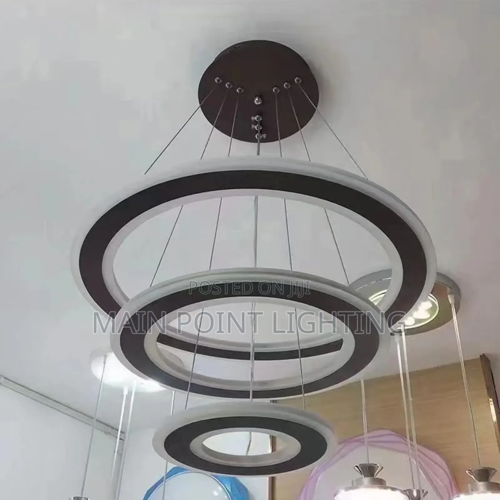 Dropping Pendant Light