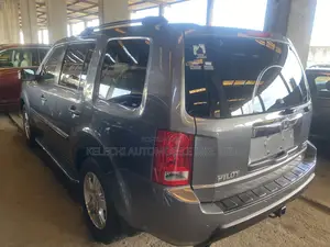 Honda Pilot 2011 Gray