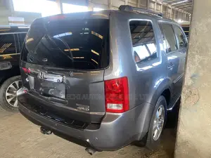 Honda Pilot 2011 Gray