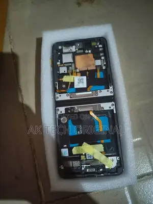 Original Screen Tecno Phantom v Flip