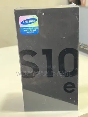 New Samsung Galaxy S10e 128 GB