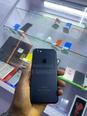Apple iPhone 7 32 GB Black