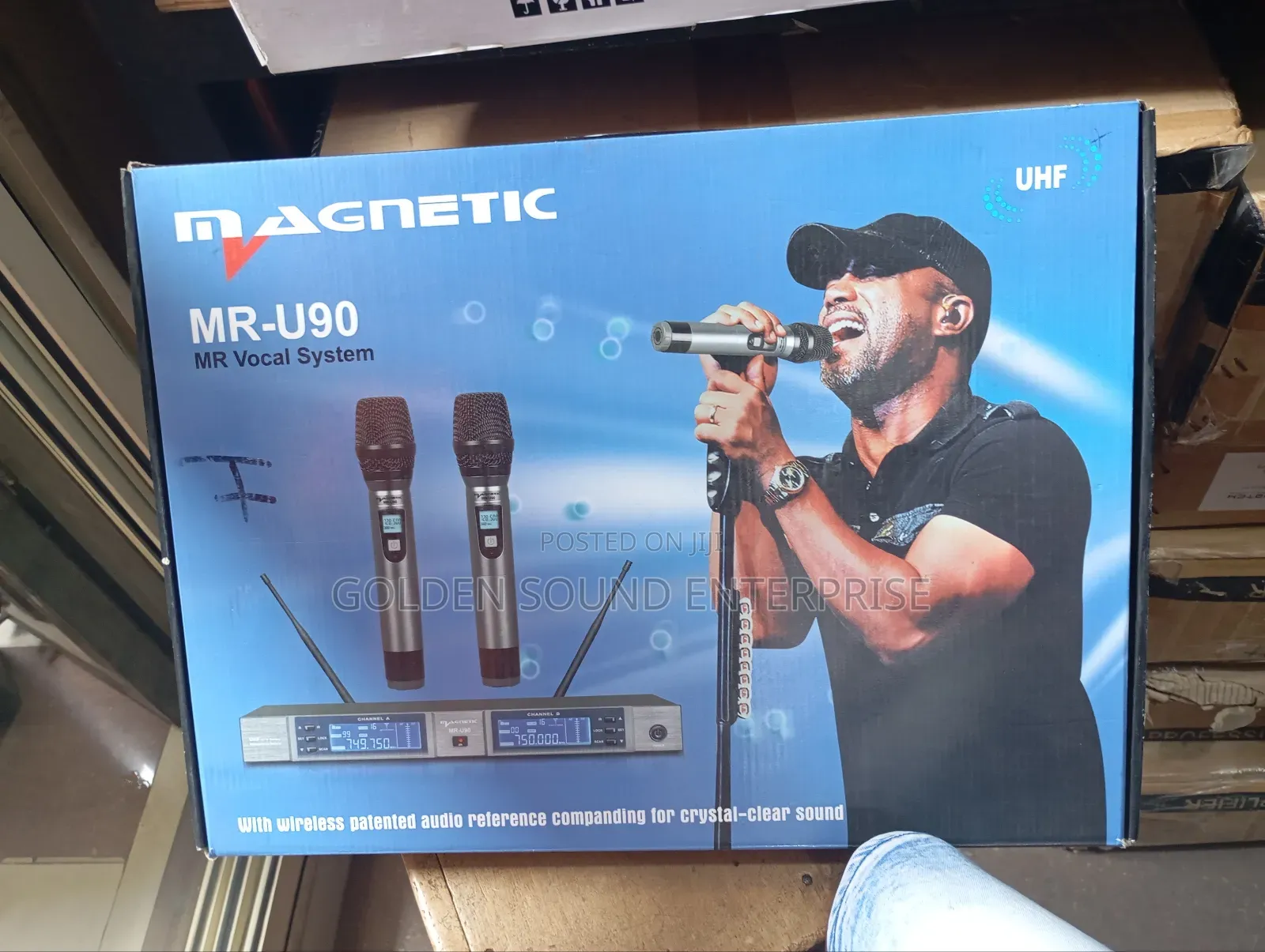 Magnetic Mr U90 Wireless Microphone
