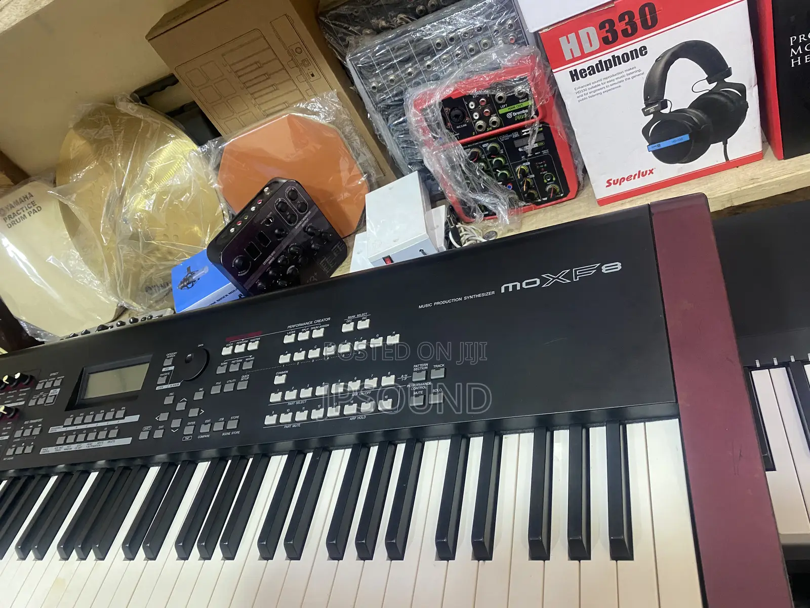 London  Use Yamaha MOXF8