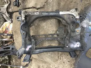 Front Engine Beam C300(204)