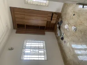 3bdrm Bungalow in Verizon Estate for rent