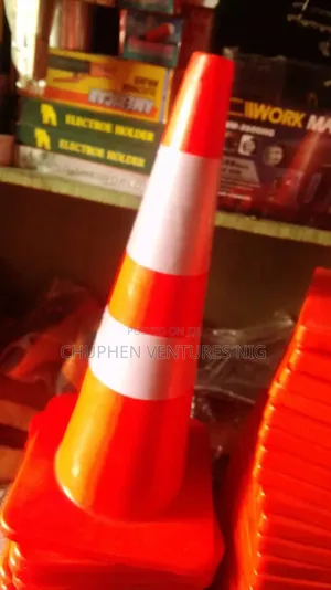 75cm Safety/Traffic Cone