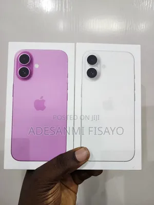 New Apple iPhone 16 128 GB Silver