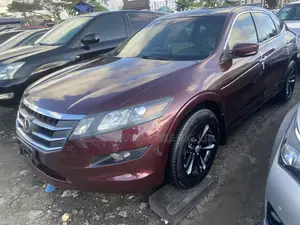 Honda Crosstour 3.5 AWD 2012 Red