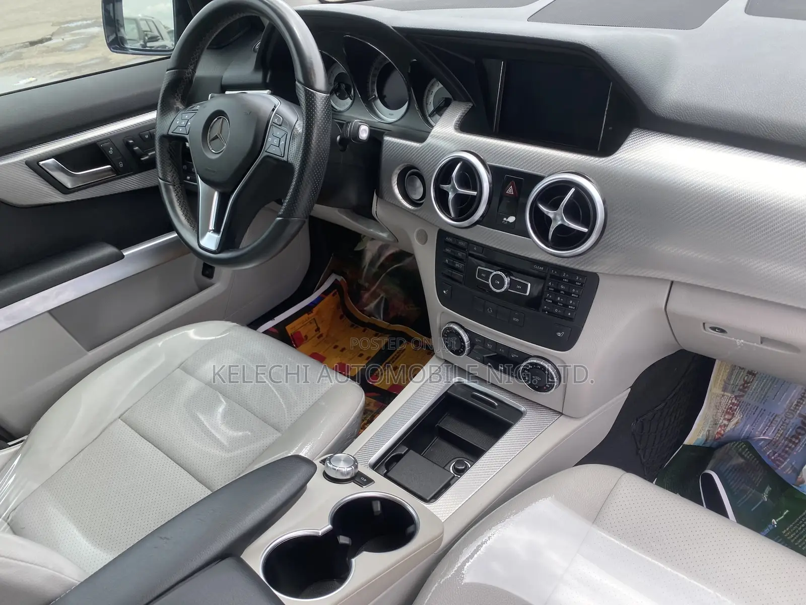 Mercedes-Benz GLK-Class Base GLK 350 4dr AWD 4MATIC (3.5L 6cyl 7A) 2015