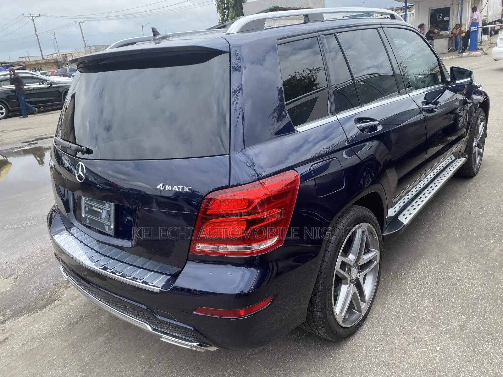 Mercedes-Benz GLK-Class Base GLK 350 4dr AWD 4MATIC (3.5L 6cyl 7A) 2015