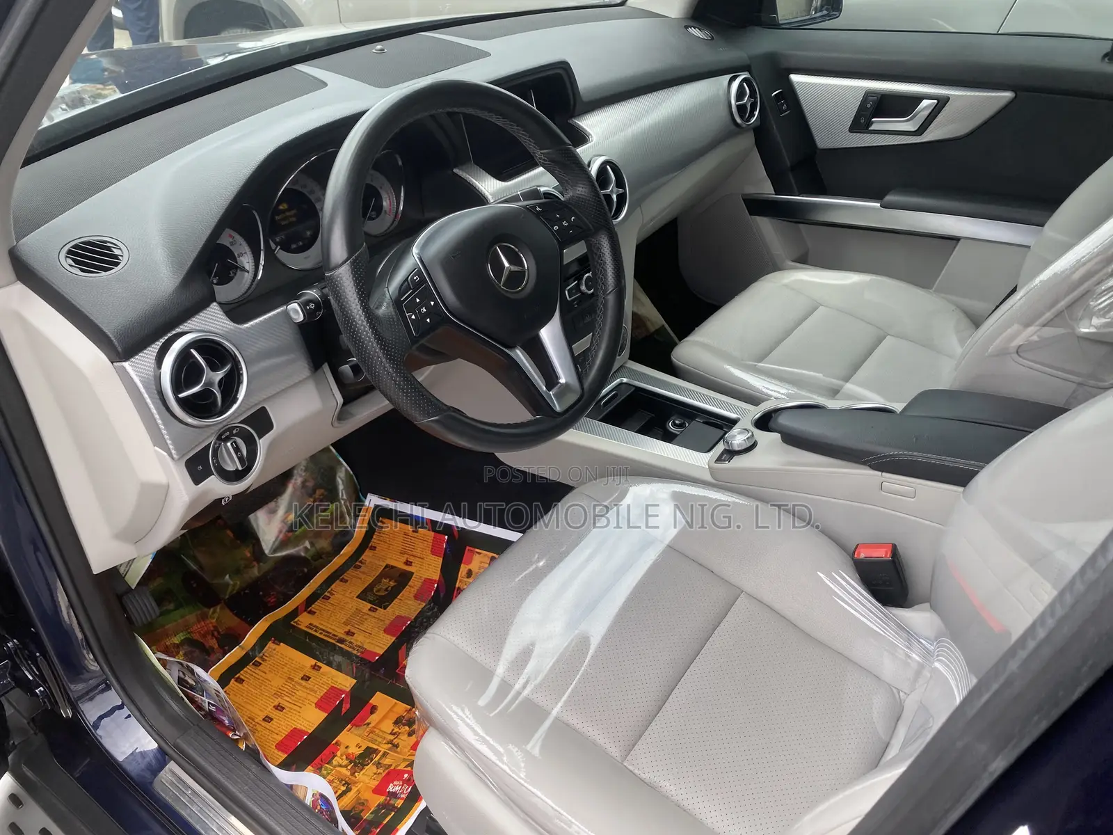 Mercedes-Benz GLK-Class Base GLK 350 4dr AWD 4MATIC (3.5L 6cyl 7A) 2015